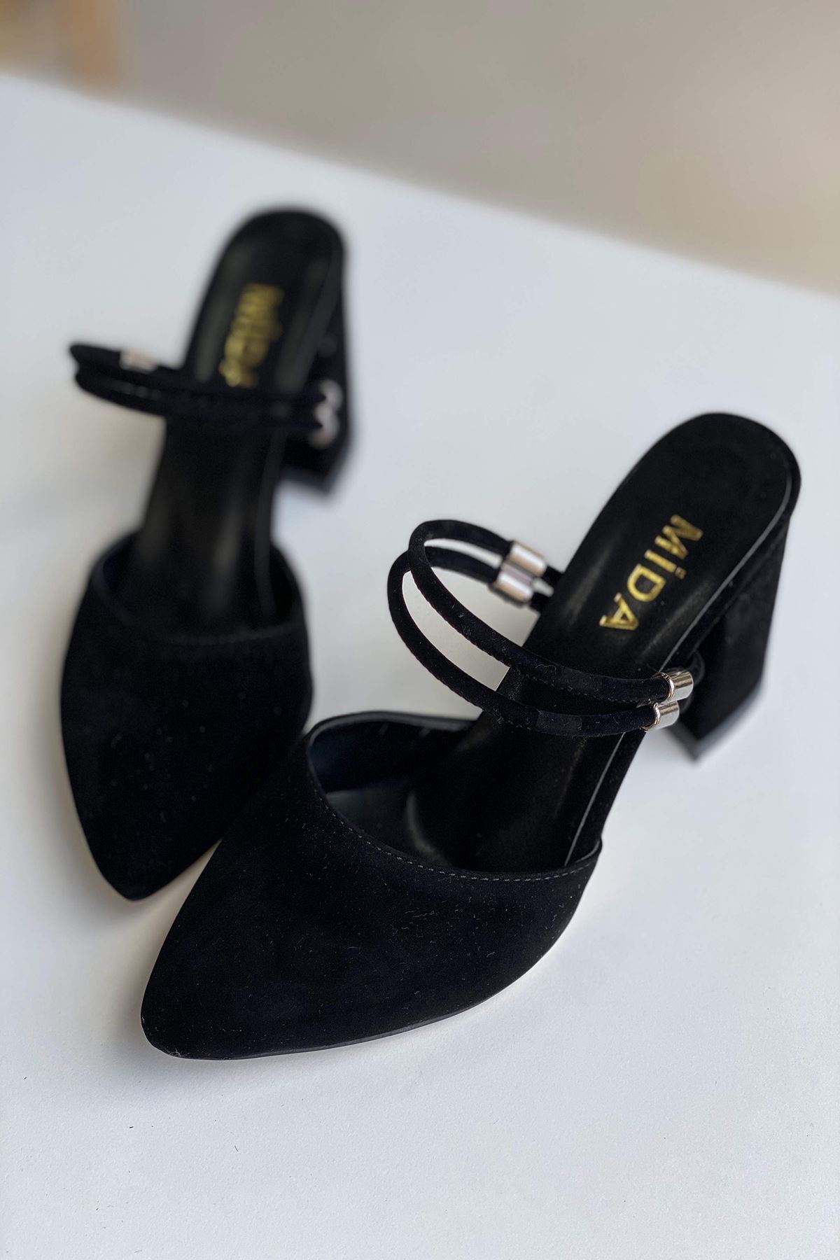 Y119 Siyah Süet Topuklu Ayakkabı