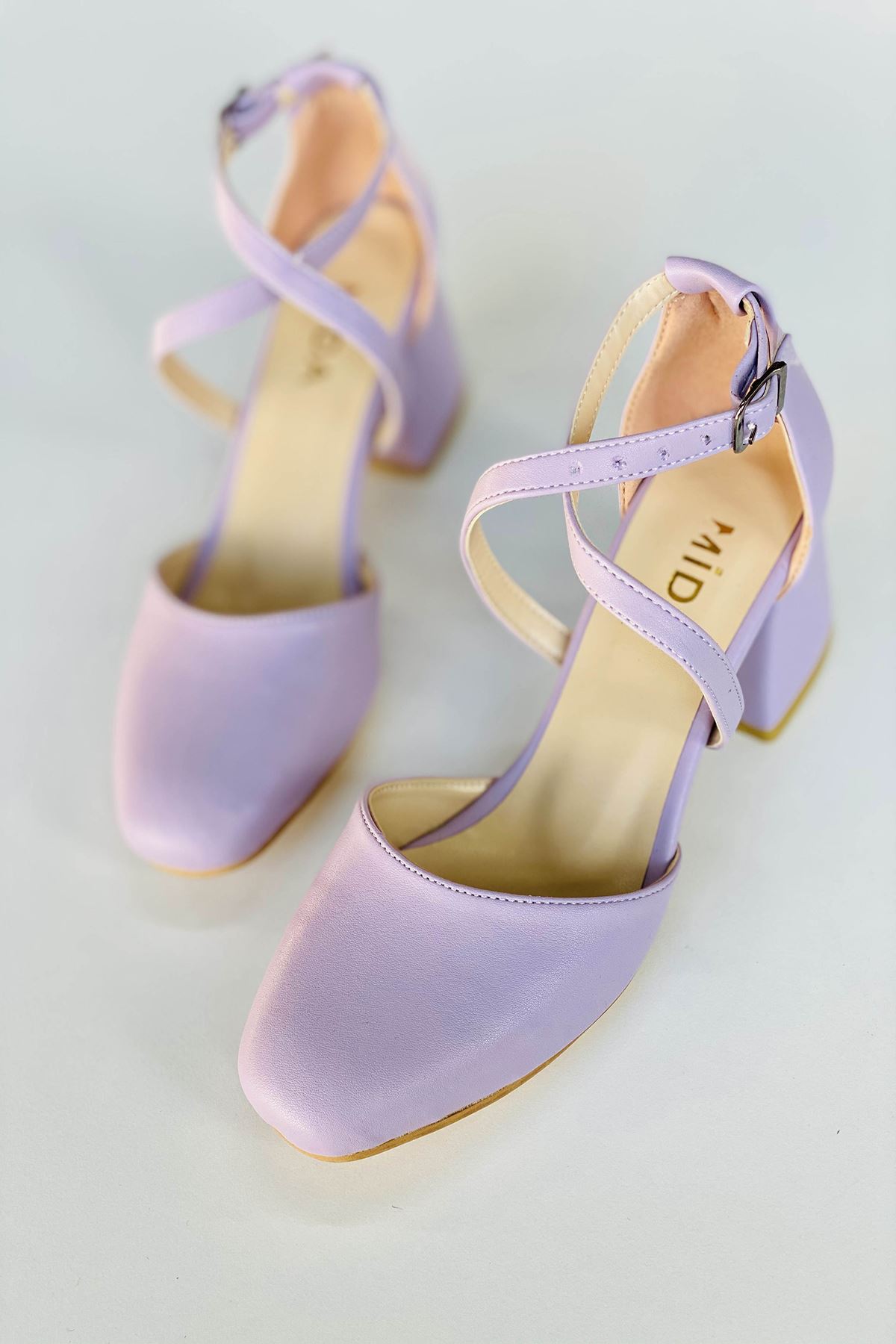 Y191 Lila Deri Topuklu Ayakkabı