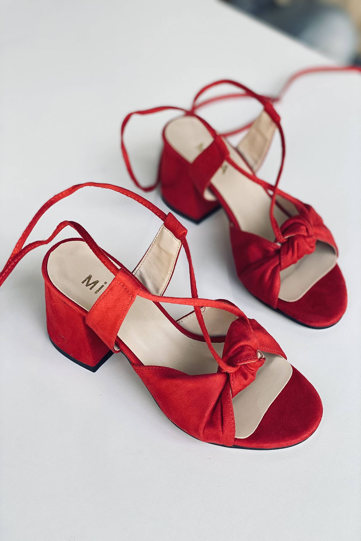 Y551 Kırmızı Süet Topuklu Ayakkabı