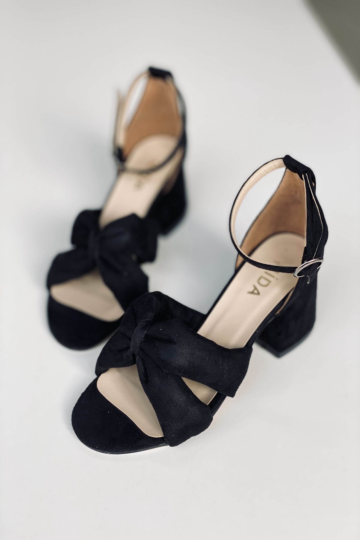 Y554 Siyah Süet Topuklu Ayakkabı