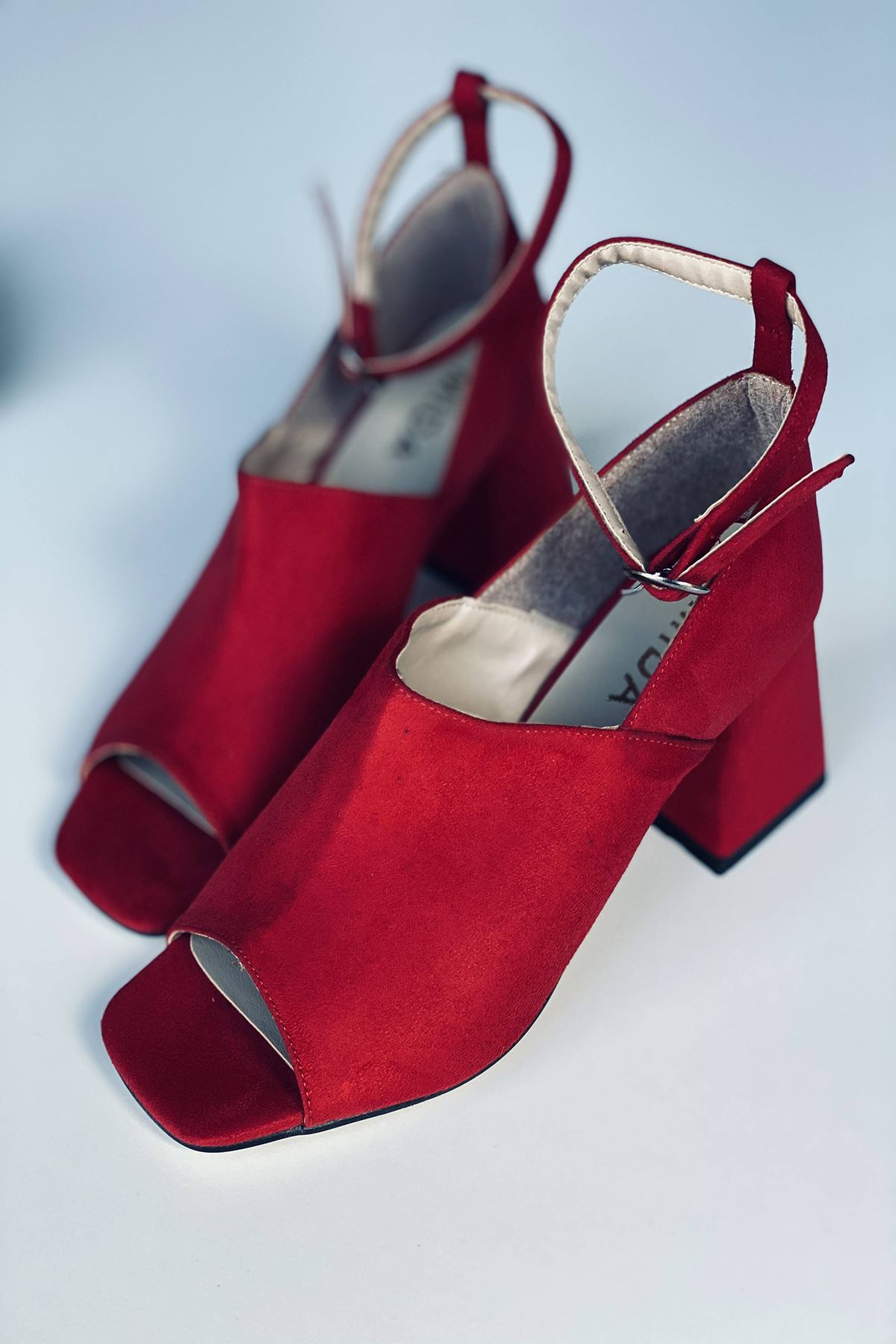 Y706 Kırmızı Süet Topuklu Ayakkabı
