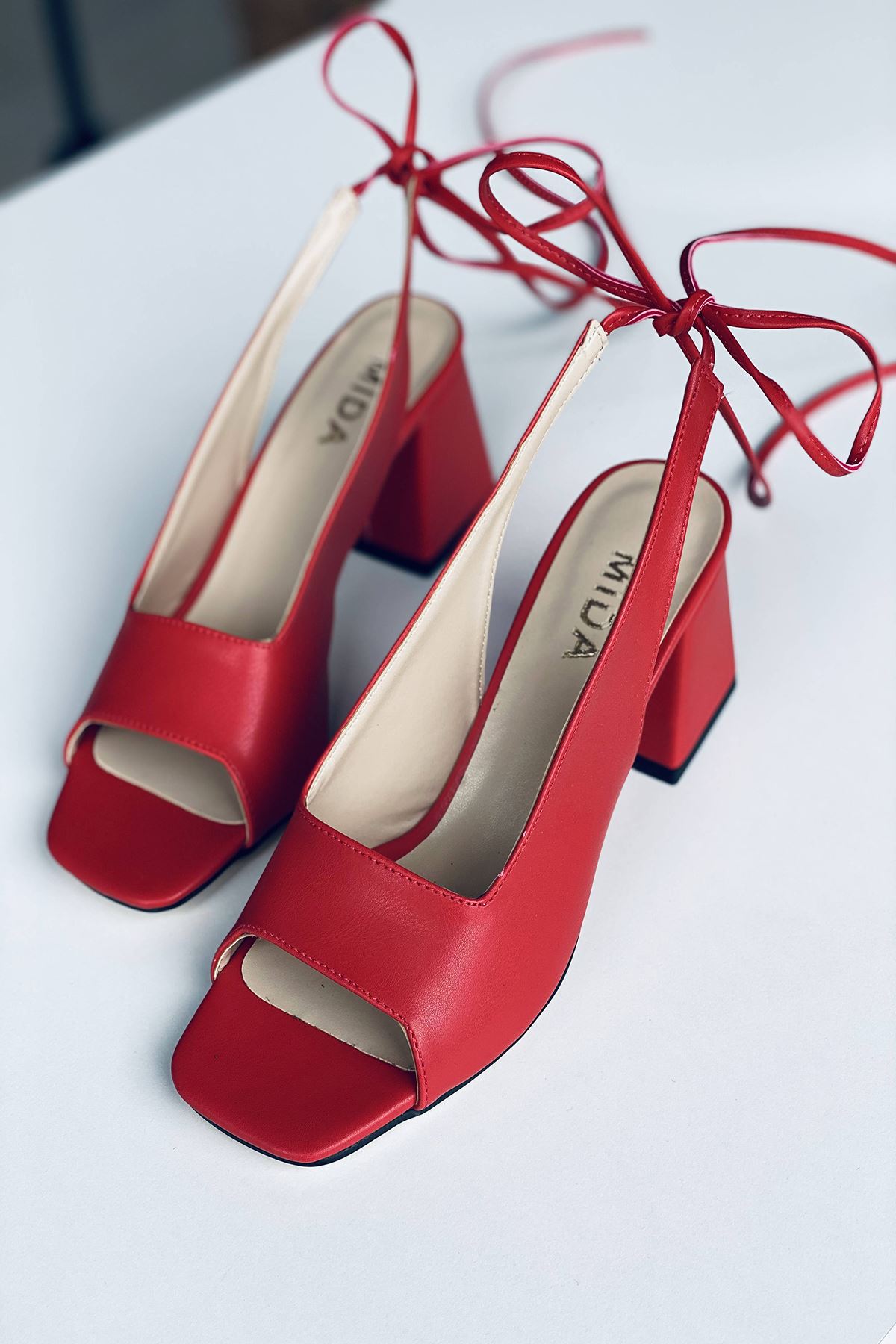 Y710 Kırmızı Deri Topuklu Ayakkabı