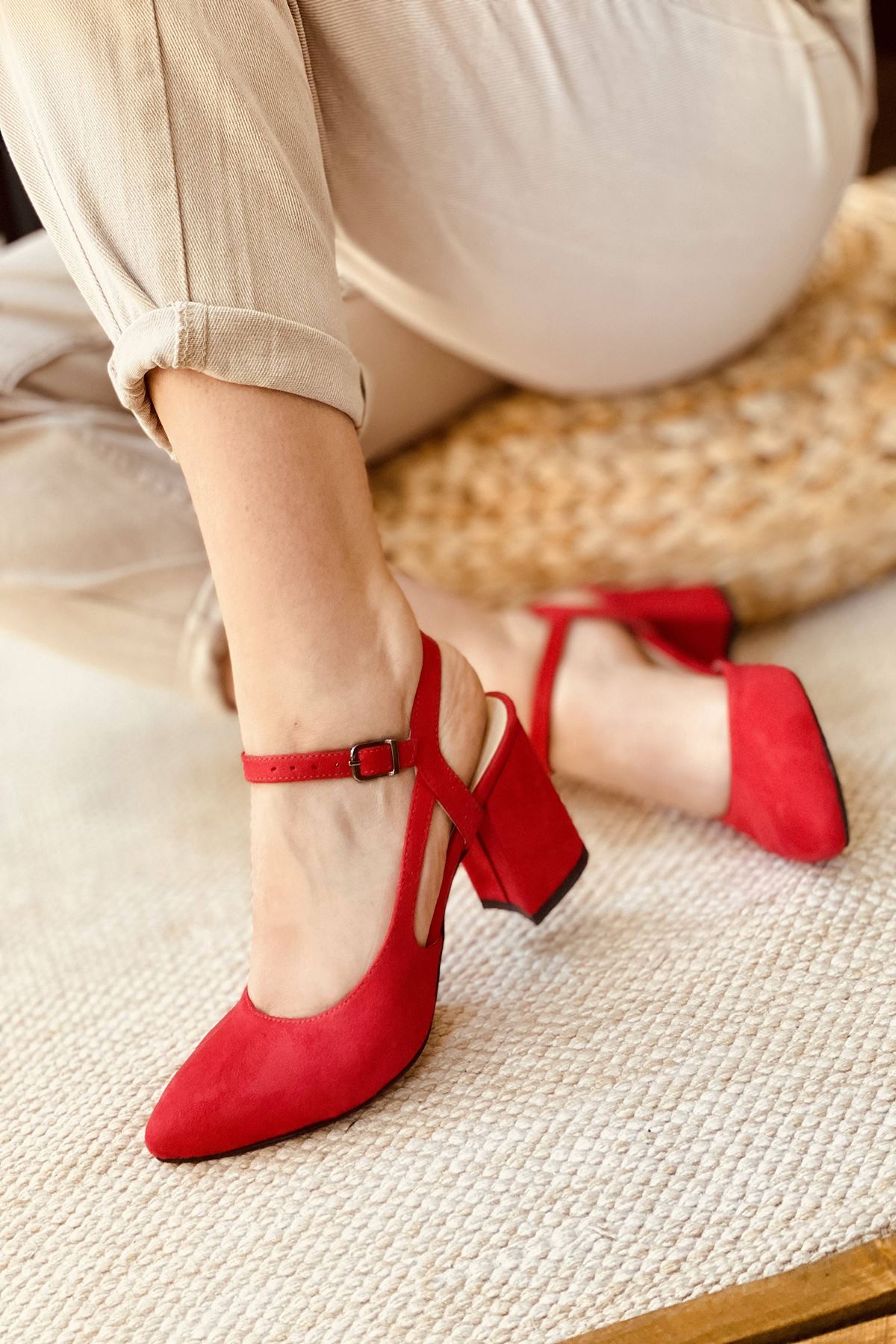 Y104 Kırmızı Süet Topuklu Ayakkabı
