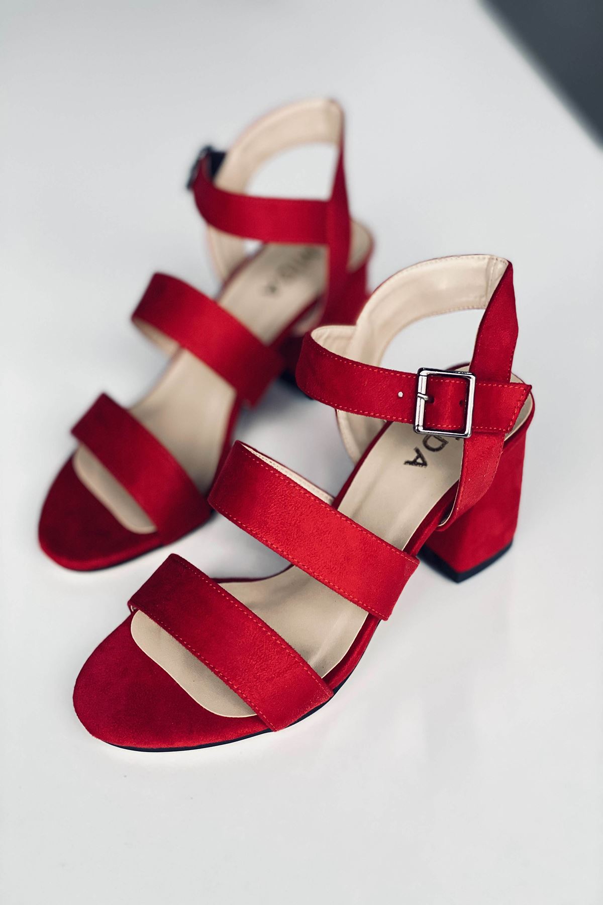 Y612 Kırmızı Süet Topuklu Ayakkabı