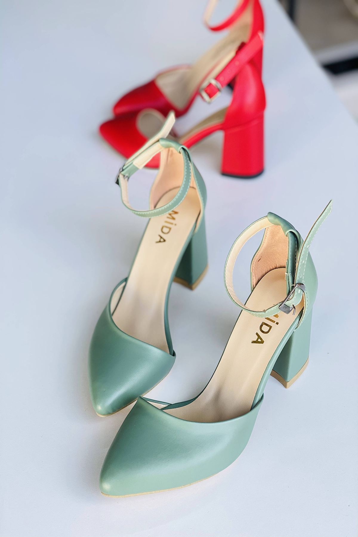 Y102 Mint Yeşili Deri Topuklu Ayakkabı