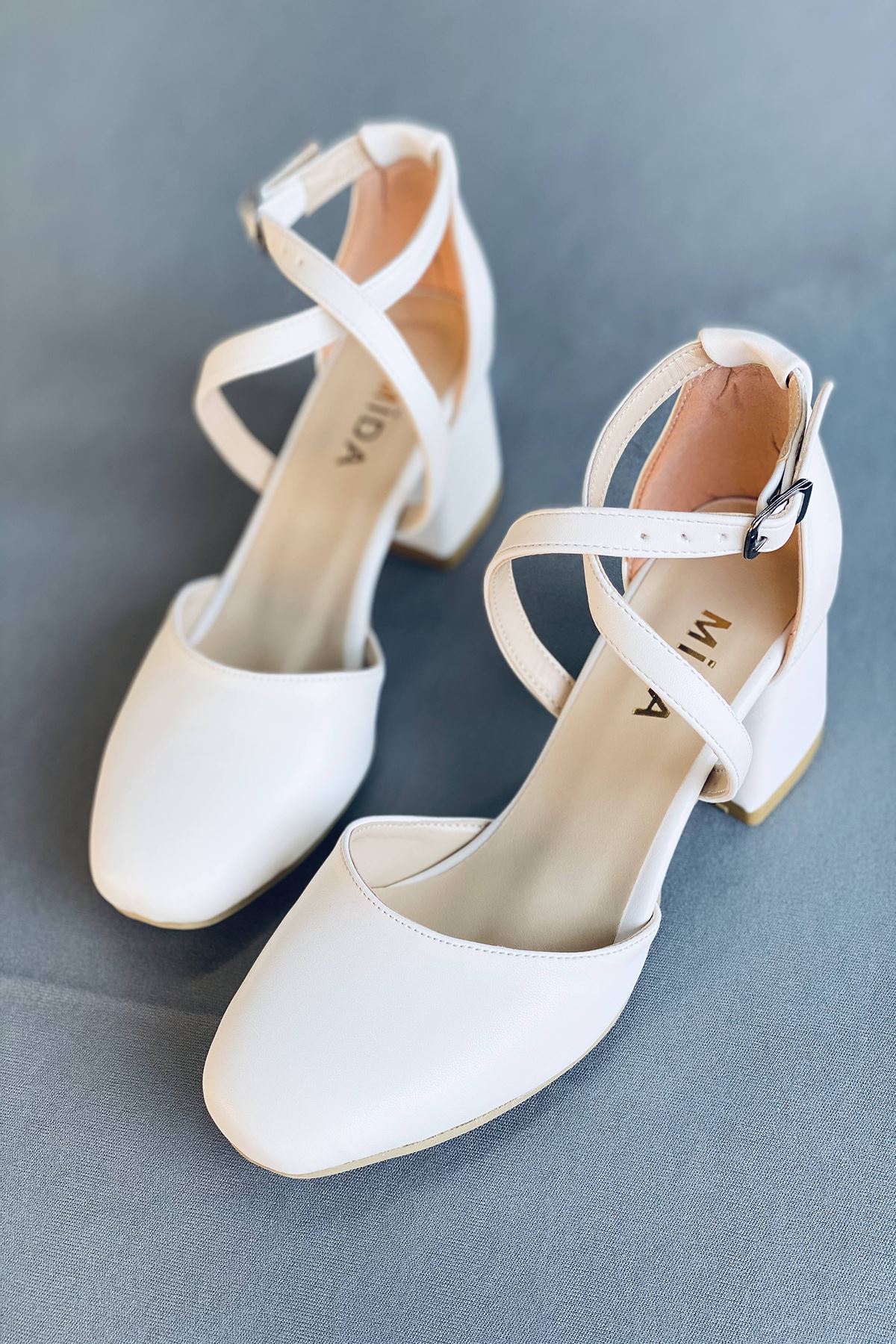 Mida Shoes Y191 Beyaz Deri Topuklu Ayakkabı