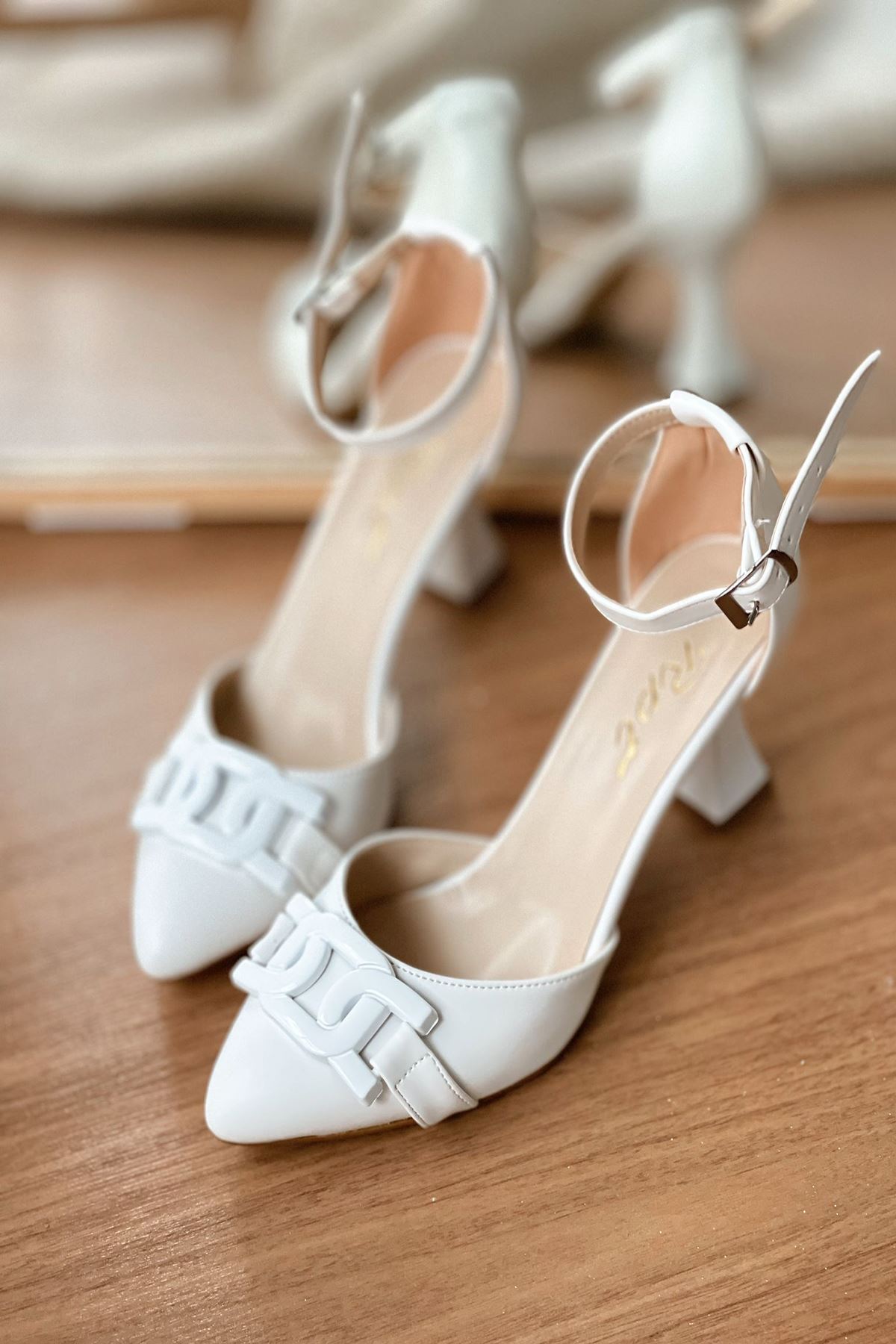 Mida Shoes YMONİCA Beyaz Deri Topuklu Ayakkabı