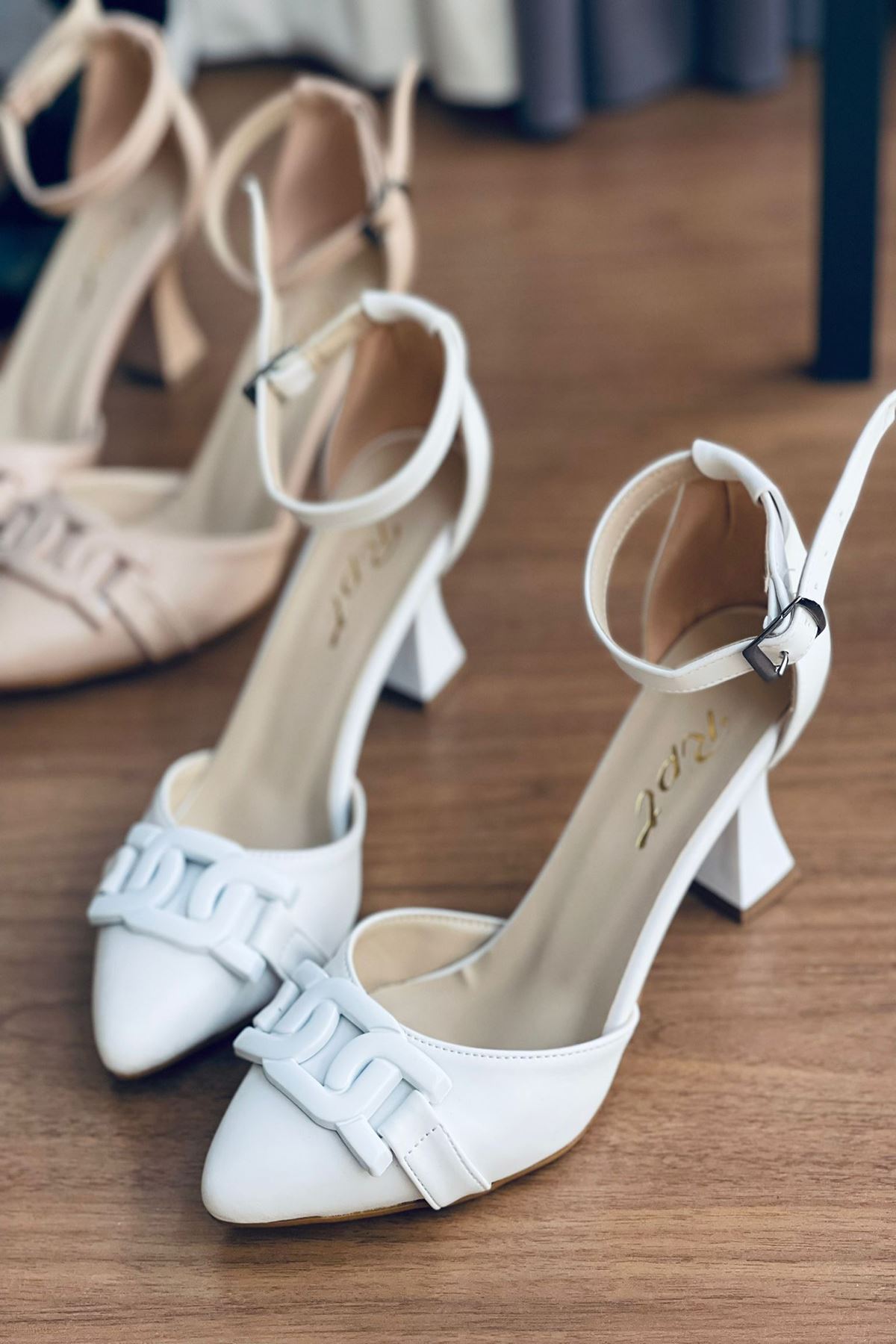 Mida Shoes YMONİCA Beyaz Deri Topuklu Ayakkabı