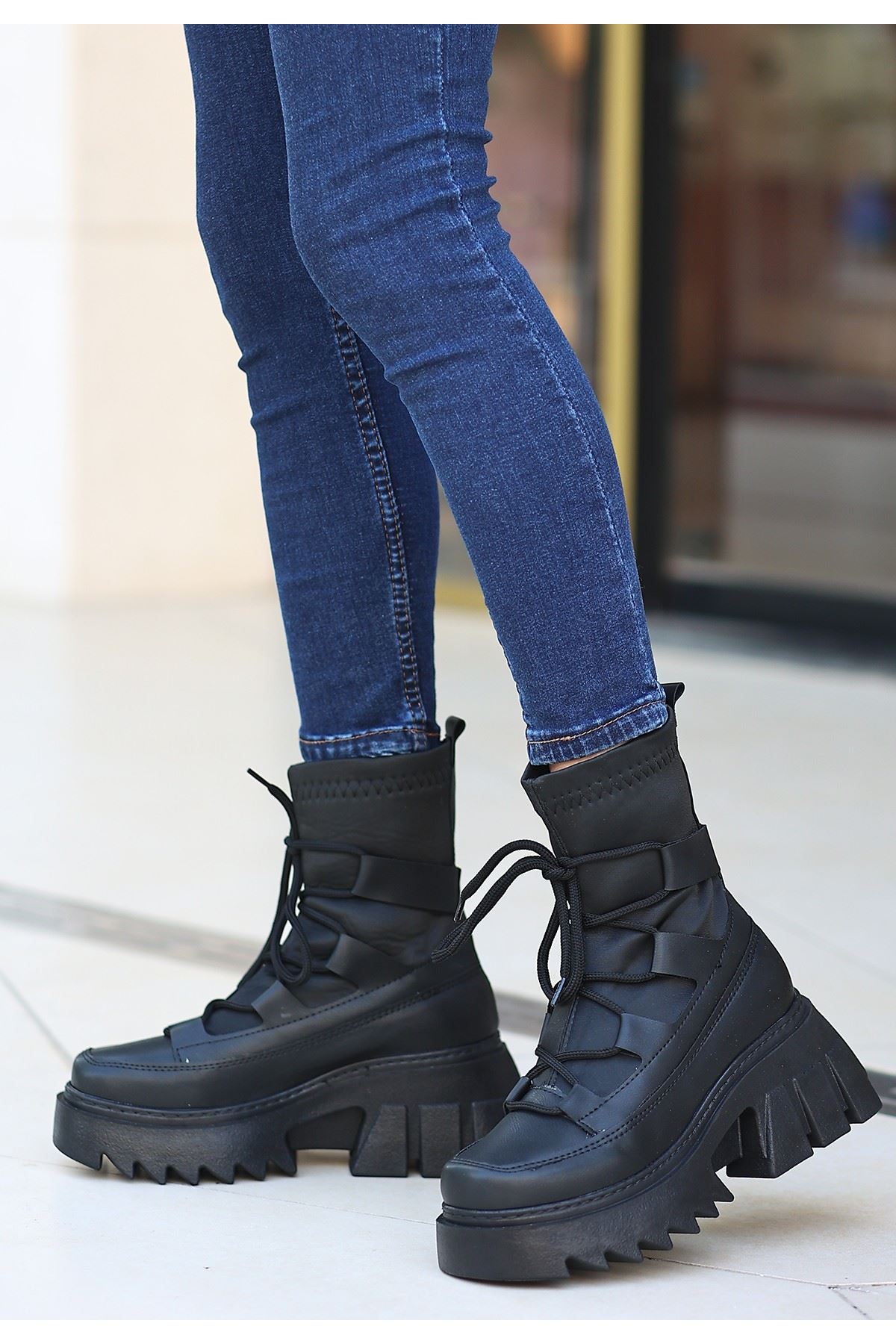 Mida Shoes Brisa Siyah Deri Kadın Bot