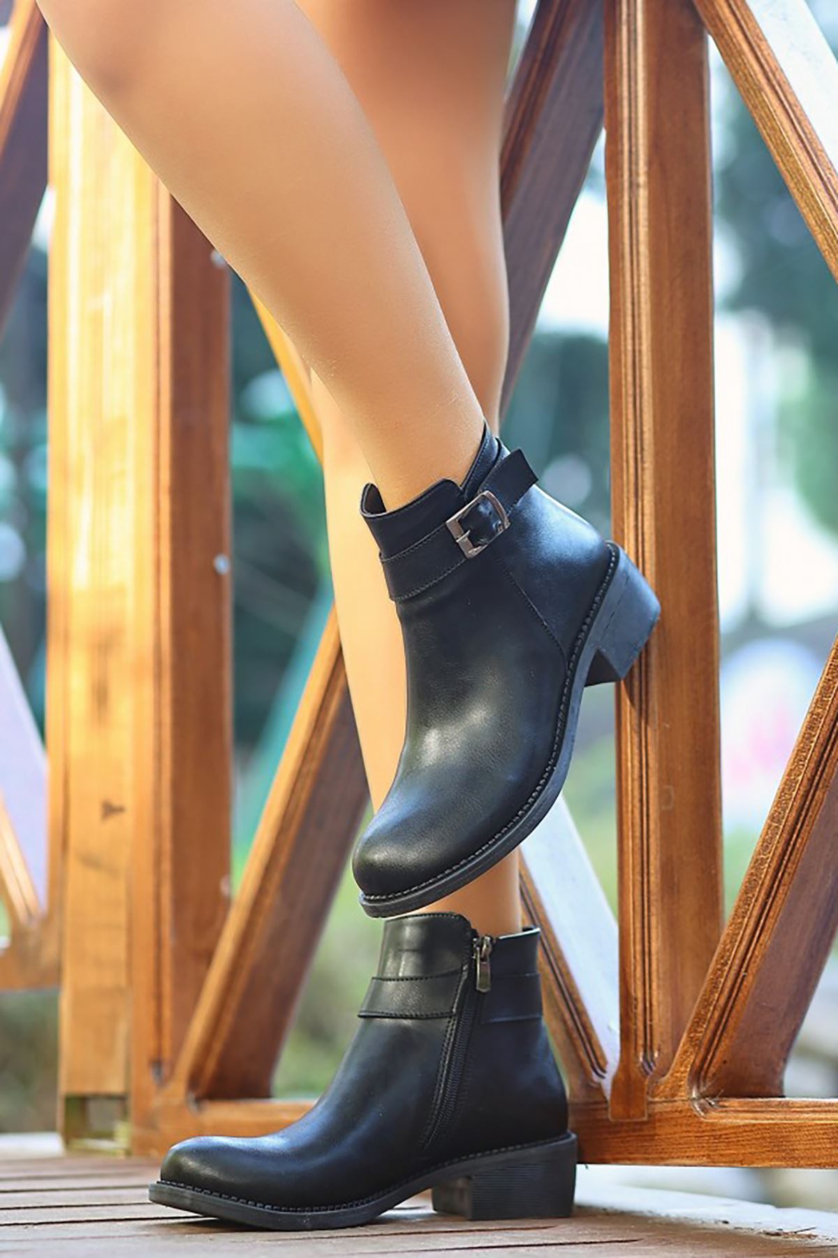 Mida Shoes Anio Siyah Deri Fermuarlı Kadın Topuklu Bot