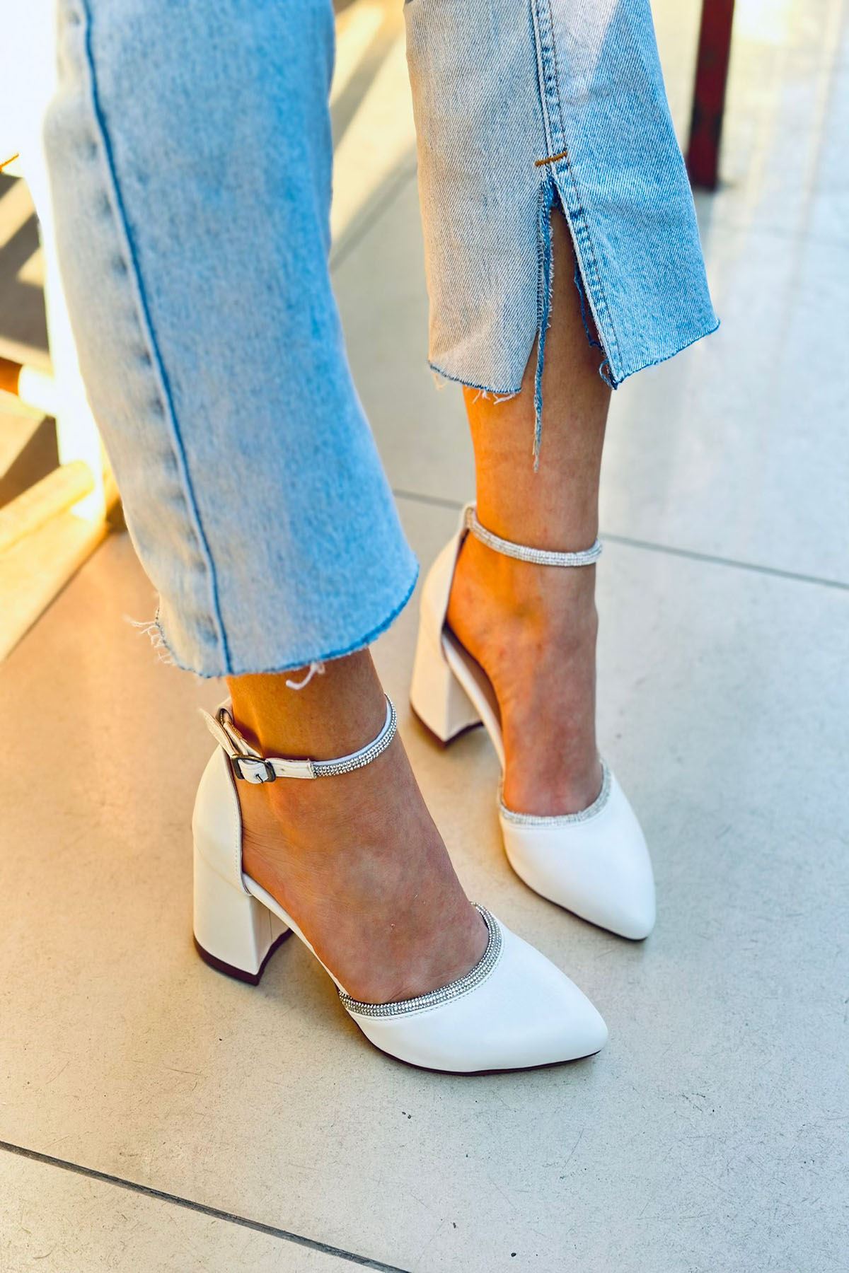 Mida Shoes Y148 Beyaz Deri Taşlı Kadın Topuklu Ayakkabı
