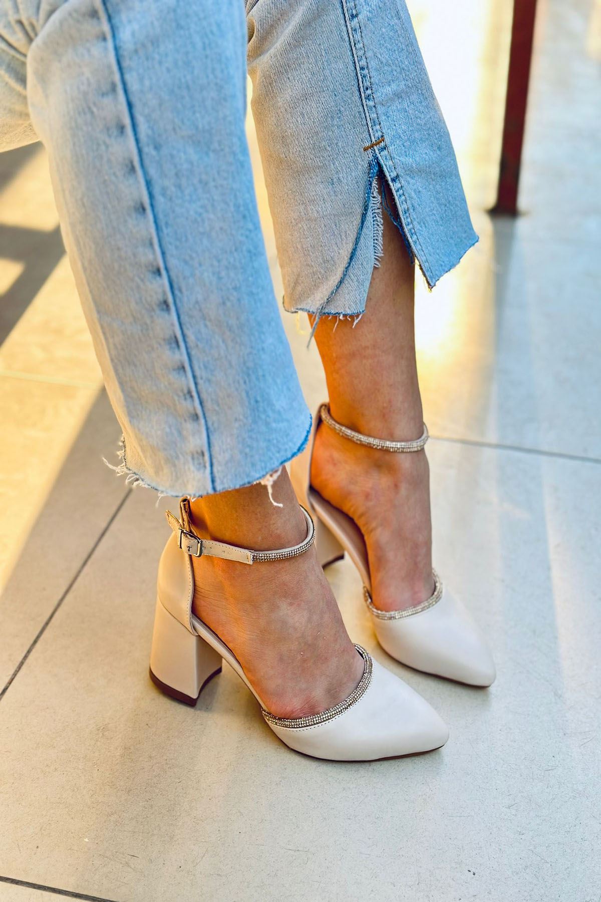 Mida Shoes Y148 Ten Deri Taşlı Kadın Topuklu Ayakkabı