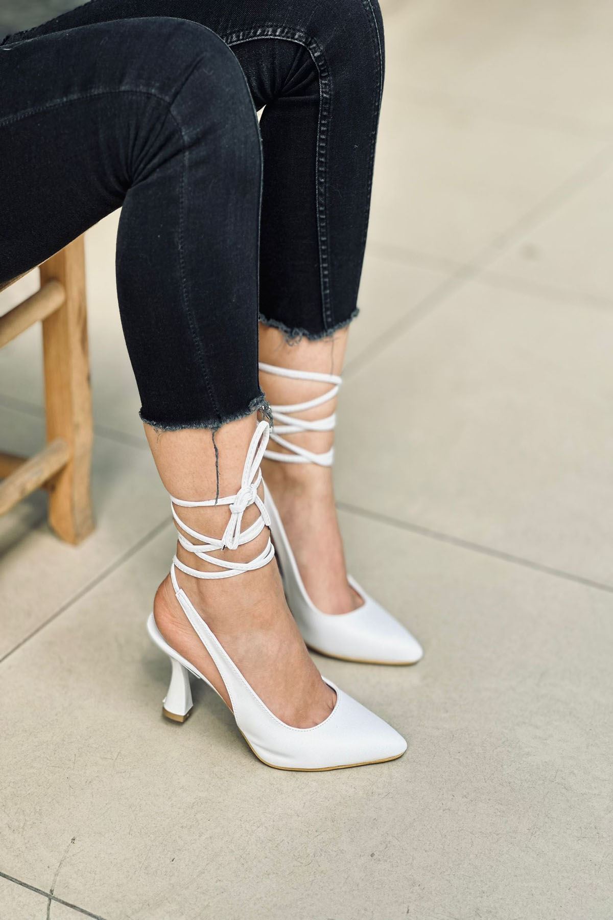 Mida Shoes Y414 Beyaz Deri Uzun Bağcıklı Kadın Topuklu Ayakkabı