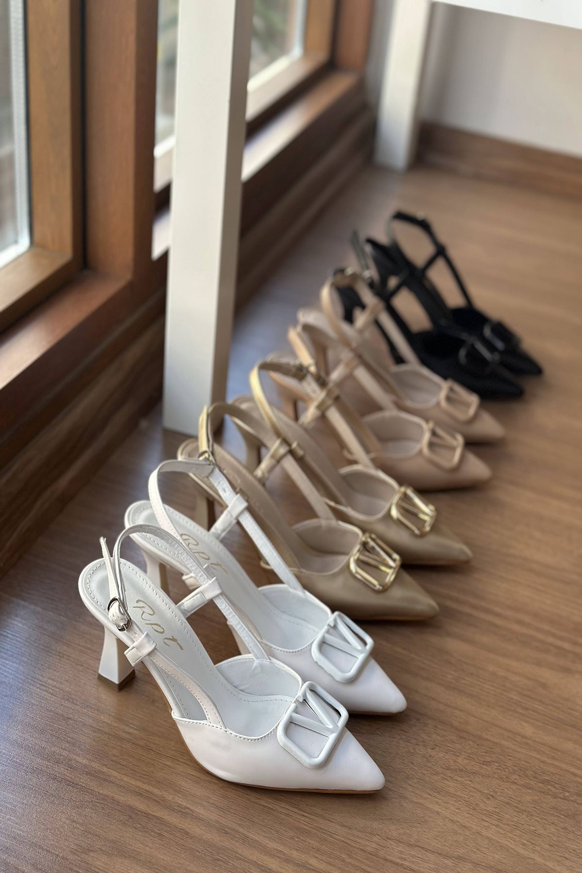 Mida Shoes Y3033 Beyaz Deri Tokalı Kadın Topuklu Ayakkabı
