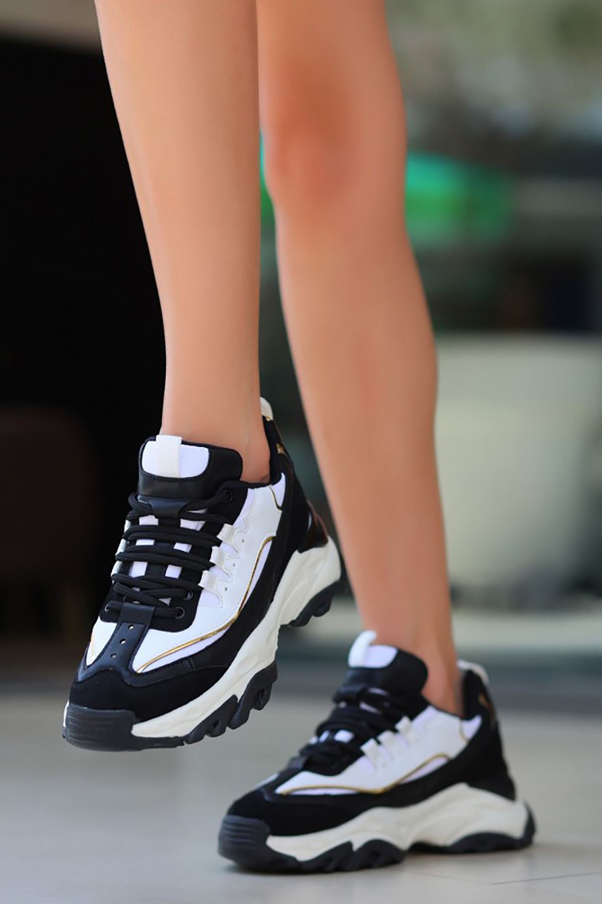Mida Shoes ERBARCA Siyah Beyaz Deri Bağıcıklı Kadın Spor Ayakkabı