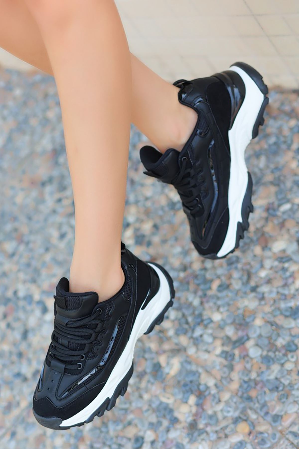 Mida Shoes ERBARCA Siyah Deri Bağıcıklı Kadın Spor Ayakkabı