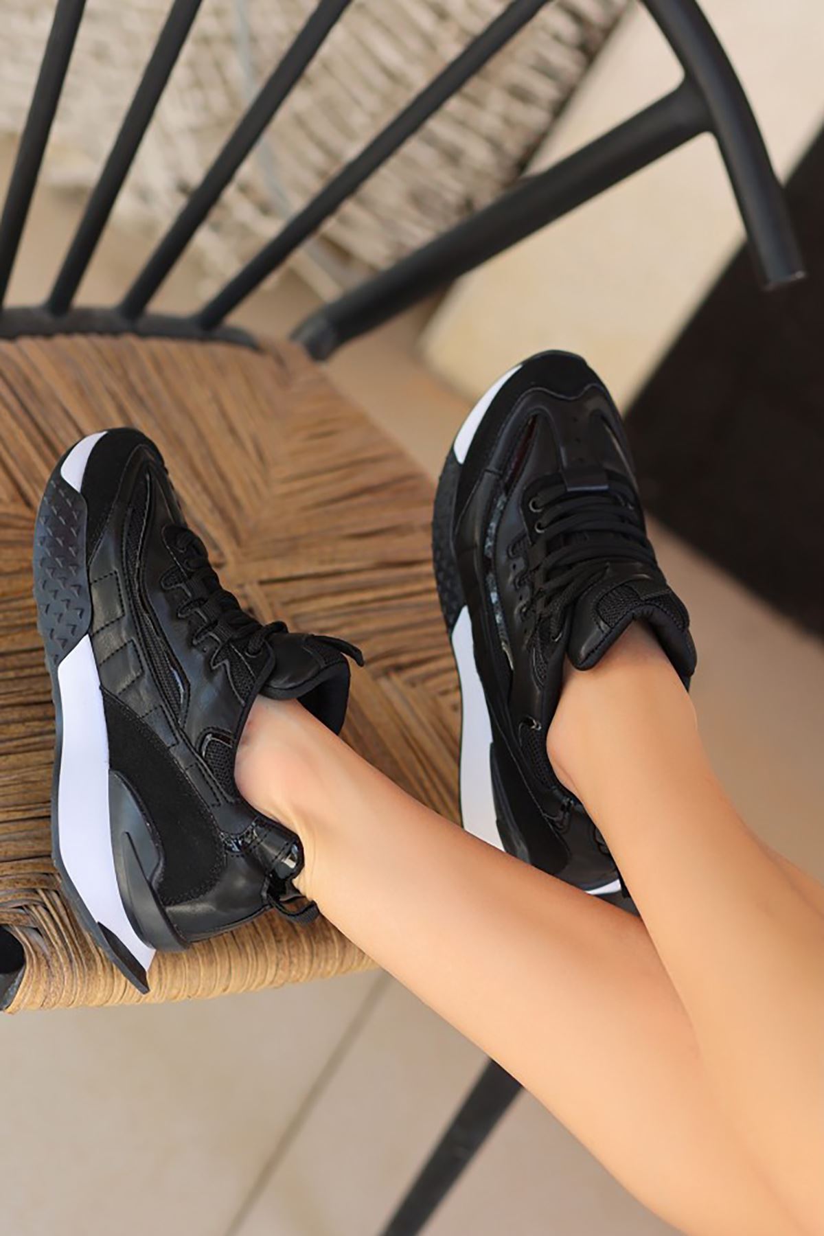 Mida Shoes ERBJeyar Siyah Deri Bağcıklı Kadın Spor Ayakkabı