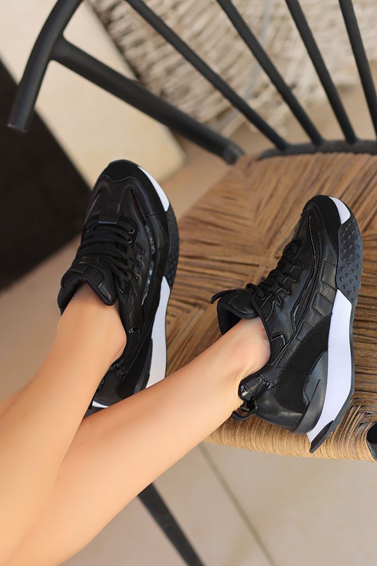 Mida Shoes ERBJeyar Siyah Deri Bağcıklı Kadın Spor Ayakkabı