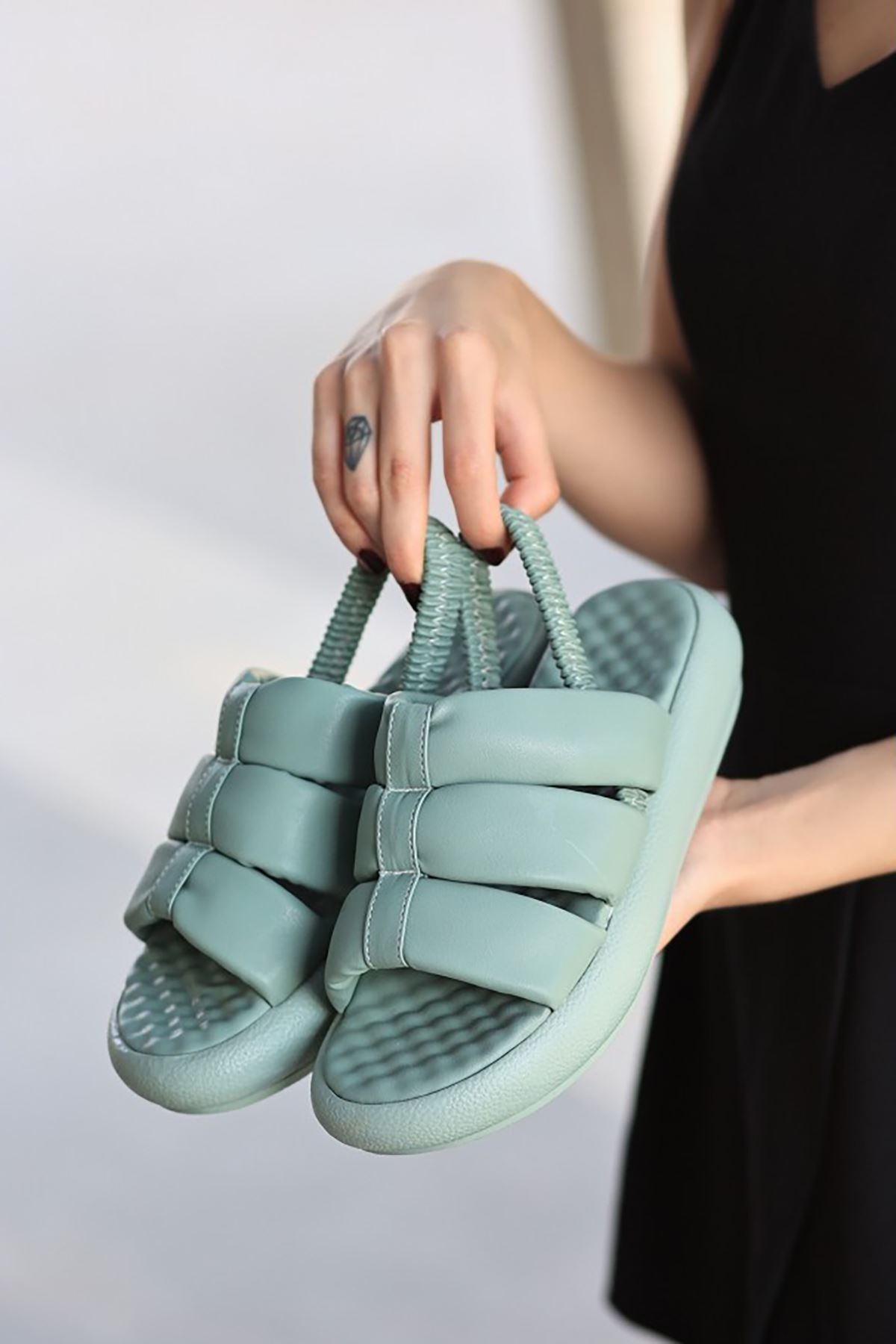 Mida Shoes ERBHara Mint Yeşili Deri Lastikli Kadın Sandalet