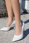 ERBOLBA Beyaz Deri İnce Topuklu Kadın Topuklu Ayakkabı